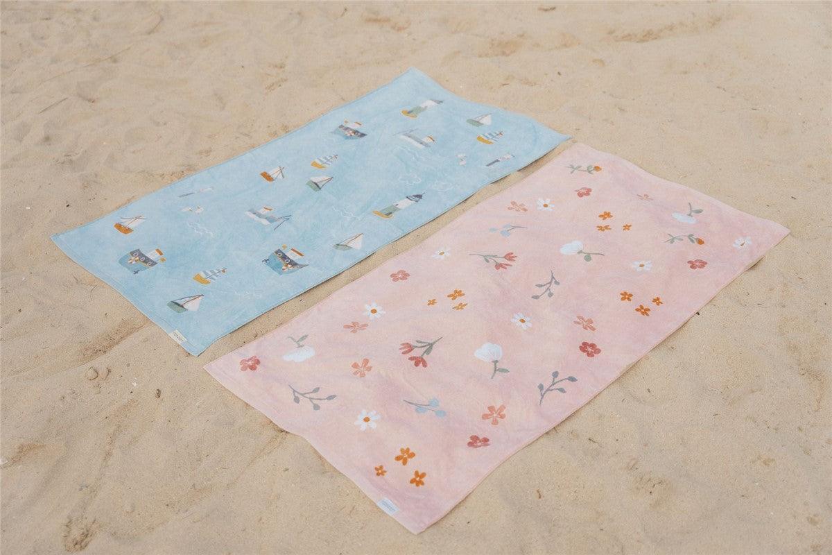 Toalla de playa pequeñas flores rosas - Little Dutch: ¡Suave como un abrazo bajo el sol!