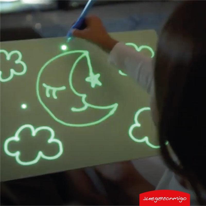 Pizarra Fluorescente A4 - Pintafluo ¡Pinta con luz y deja volar la imaginación!