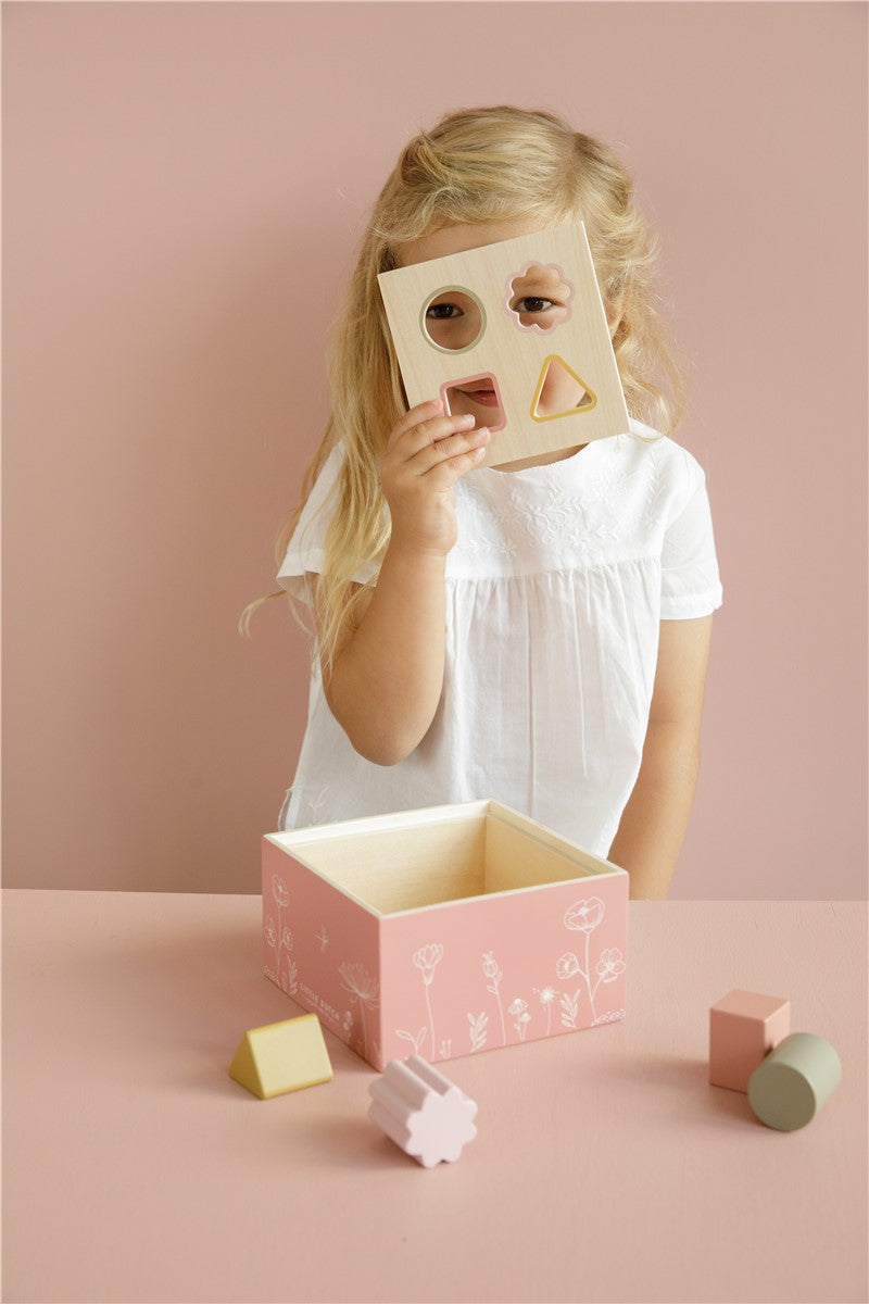 Encajable de Formas Rosa Flores - Little Dutch: ¡Un divertido desafío para los más pequeños!