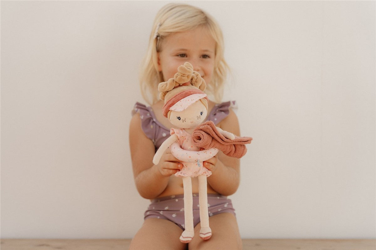 Mila Muñeca de Verano Blandita - Little Dutch: ¡La compañera perfecta para el verano!