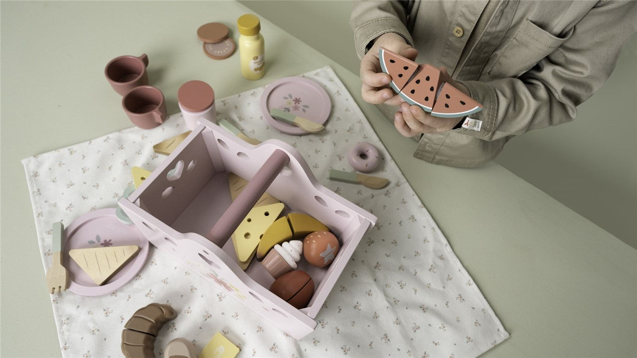 Set de Picnic - Little Dutch: ¡La aventura de un picnic encantado!