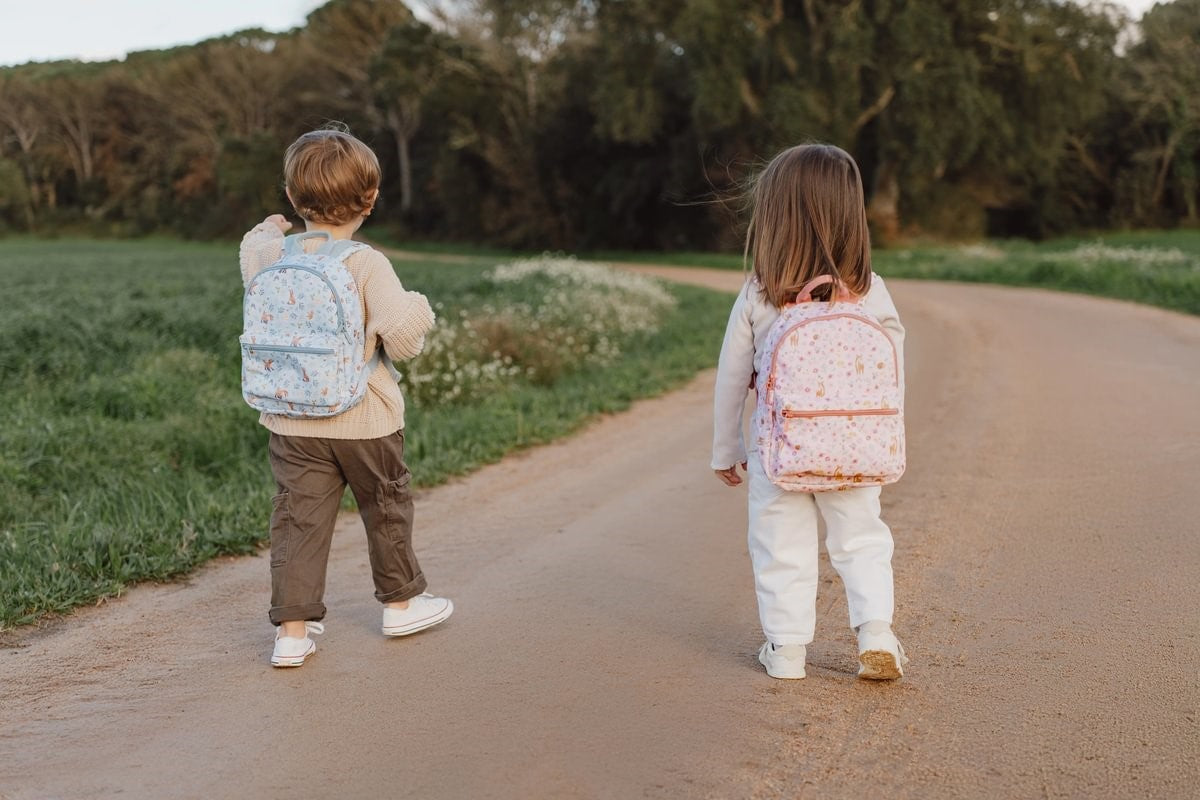 🎒 Mochila Fairy Garden – Little Dutch 🌸🧚‍♀️